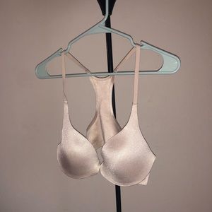 Nude Victoria’s Secret racer back 36B bra